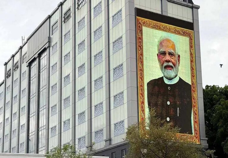 मालदीव में मोदीमय माहौल! मुइज्जू ने रक्षा मंत्रालय पर लगाया थैंक्यू बैनर