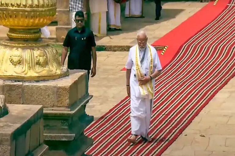 काशी से जुड़ाव पर बोले पीएम मोदी – ‘ॐ नमः शिवाय’ सुनते ही खड़े हो जाते हैं रोंगटे