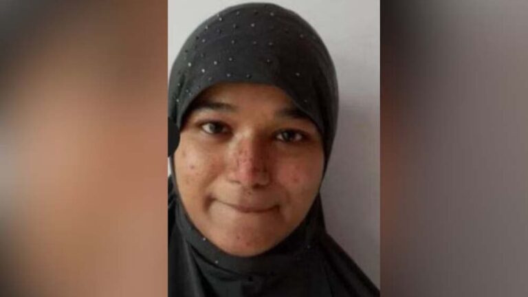 ATS की बड़ी कामयाबी: अल कायदा की शमा परवीन बेंगलुरु से पकड़ी गई ATS की बड़ी कामयाबी: अल कायदा की शमा परवीन बेंगलुरु से पकड़ी गई