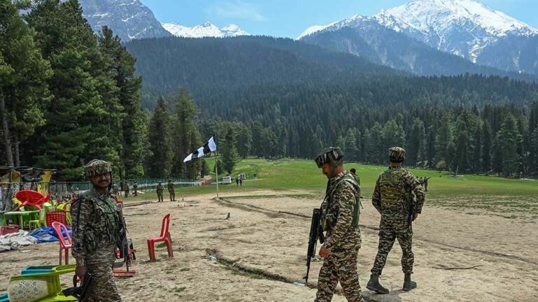 पहलगाम हमले में TRF की साजिश उजागर, UNSC रिपोर्ट में दो बार स्वीकारोक्ति का जिक्र पहलगाम हमले में TRF की साजिश उजागर, UNSC रिपोर्ट में दो बार स्वीकारोक्ति का जिक्र