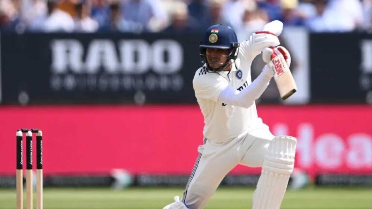 एजबेस्टन टेस्ट में दूसरे दिन रहा टीम इंडिया का दबदबा, 587 के जवाब में इंग्लैंड ने बनाए 3 विकेट पर 77 रन