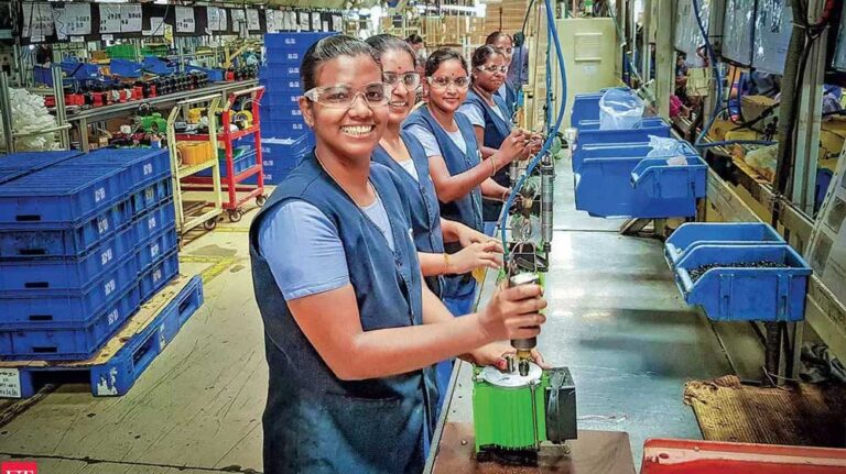 MP में महिलाएं नाइट शिफ्ट में कर सकेंगी काम, इसके लिए महिला कर्मचारी की लिखित सहमति होगी जरूरी