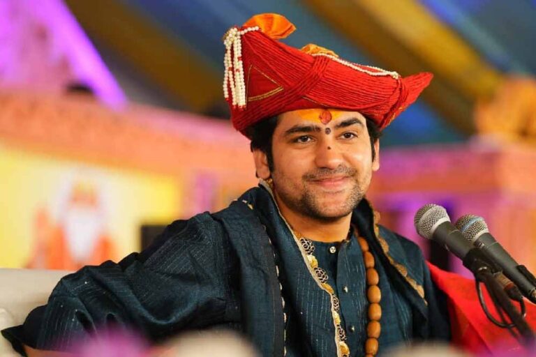 बागेश्वर धाम में गिरा टेंट, एक श्रद्धालु की मौत, भगदड़ में 10 घायल, अयोध्या से धीरेंद्र शास्त्री का जन्मदिन मनाने आए थे