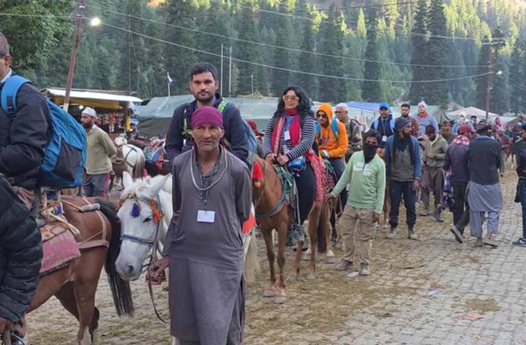 श्रद्धा की लहर थमी नहीं, अब तक इतने भक्त कर चुके हैं दर्शन