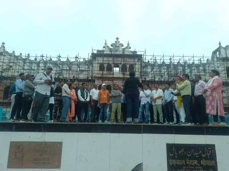 मध्यप्रदेश में गाइड्स के प्रशिक्षण एवं कौशल विकास के लिए दो दिवसीय कार्यशाला का समापन मध्यप्रदेश में गाइड्स के प्रशिक्षण एवं कौशल विकास के लिए दो दिवसीय कार्यशाला का समापन