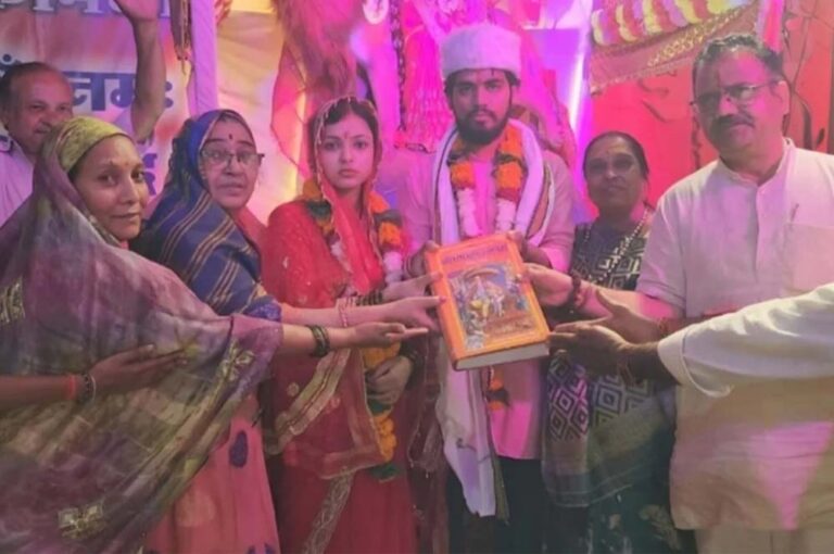 प्रेम की राह में मजहब नहीं बना दीवार, मंदिर में शादी कर शिफा ने अपनाया नया जीवन
