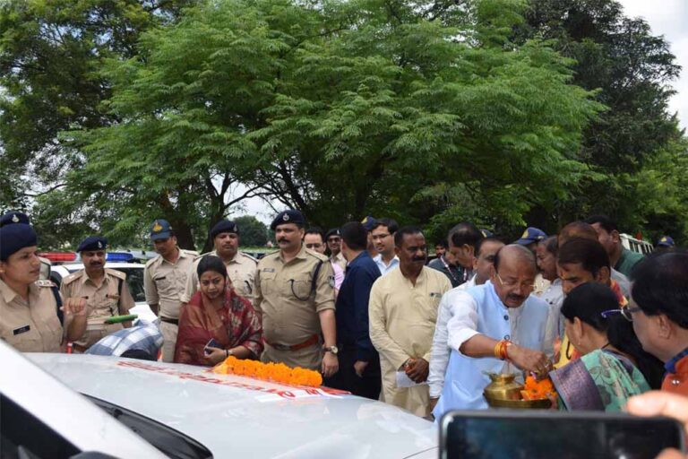 अनूपपुर जिले में डायल 112 पुलिस सेवा हुई प्रारंभ