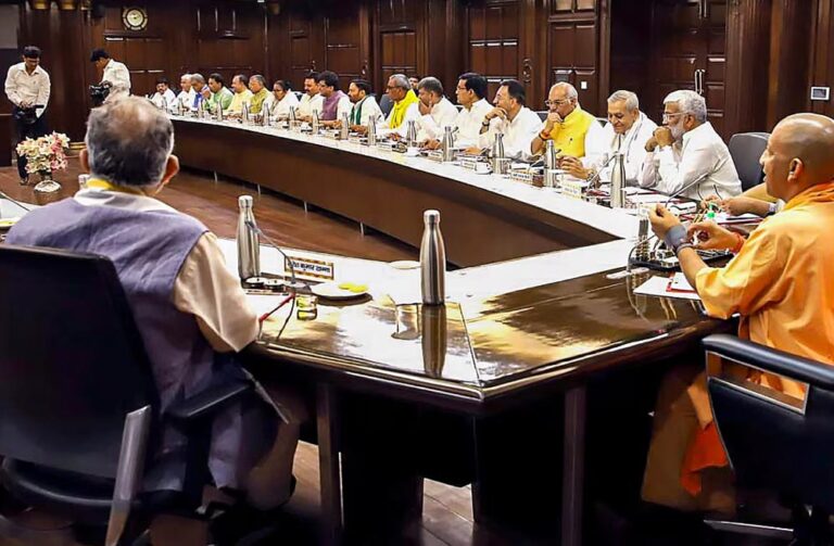 कैबिनेट की मंजूरी के बाद यूपी सरकार देगी UK में पढ़ाई के लिए छात्रवृत्ति