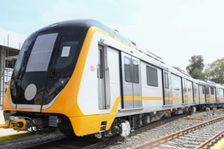 10 हजार करोड़ की लागत से इंदौर-उज्जैन मेट्रो, डीएमआरसी का प्रेजेंटेशन, कैबिनेट में जाएगा प्रस्ताव 10 हजार करोड़ की लागत से इंदौर-उज्जैन मेट्रो, डीएमआरसी का प्रेजेंटेशन, कैबिनेट में जाएगा प्रस्ताव