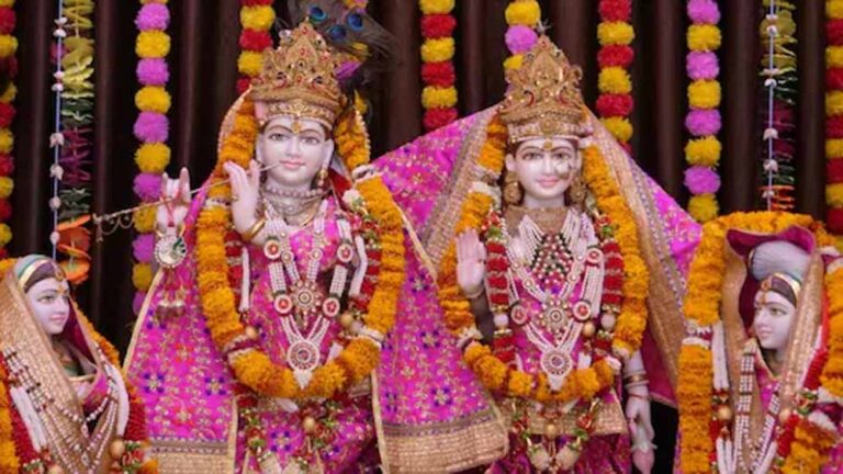 धूमधाम के साथ जन्माष्टमी का उत्सव, हर मत-पंथ में अलग अंदाज में होगा पूजन धूमधाम के साथ जन्माष्टमी का उत्सव, हर मत-पंथ में अलग अंदाज में होगा पूजन