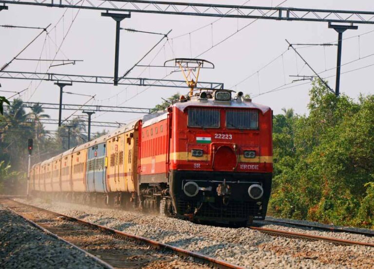 रेल हादसों पर लगेगा ब्रेक! बिरला नगर–उदीमोड़ रेलखंड पर लगेगा ‘कवच’ सुरक्षा सिस्टम