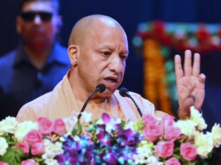 योगी राज में बेटी और व्यापारी हुए सुरक्षित, तो दिखने लगा प्रदेश की अर्थव्यवस्था पर सकारात्मक असर