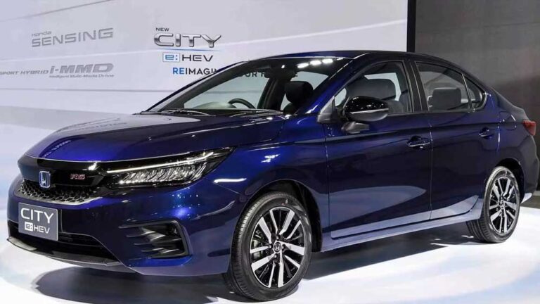 GST कटौती ने इस कार को किया किफायती, त्योहारों पर ग्राहकों को मिलेगा बड़ा ऑफर