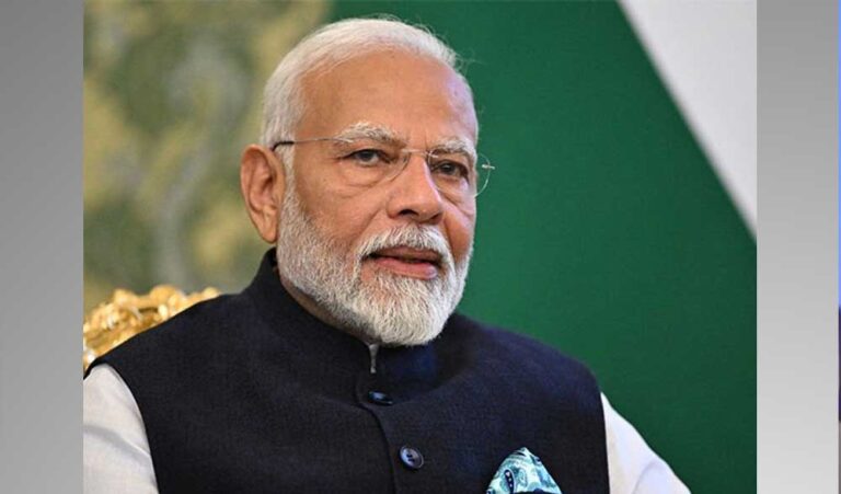 योगी आदित्यनाथ का बयान: नरेंद्र मोदी हैं कर्मयोगी और साधक की मिसाल योगी आदित्यनाथ का बयान: नरेंद्र मोदी हैं कर्मयोगी और साधक की मिसाल