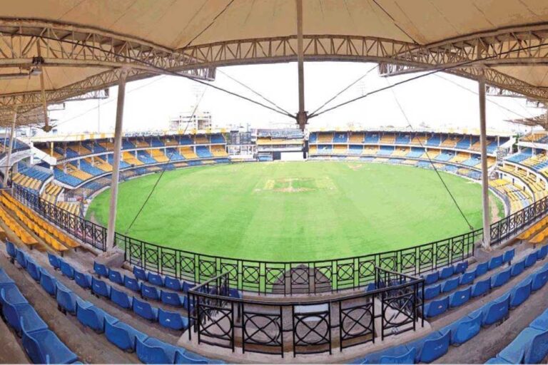 महिला वर्ल्ड कप के लिए होलकर स्टेडियम तैयार, टिकट की कीमत 500 रुपये तक, रविवार से टीमें आएंगी महिला वर्ल्ड कप के लिए होलकर स्टेडियम तैयार, टिकट की कीमत 500 रुपये तक, रविवार से टीमें आएंगी