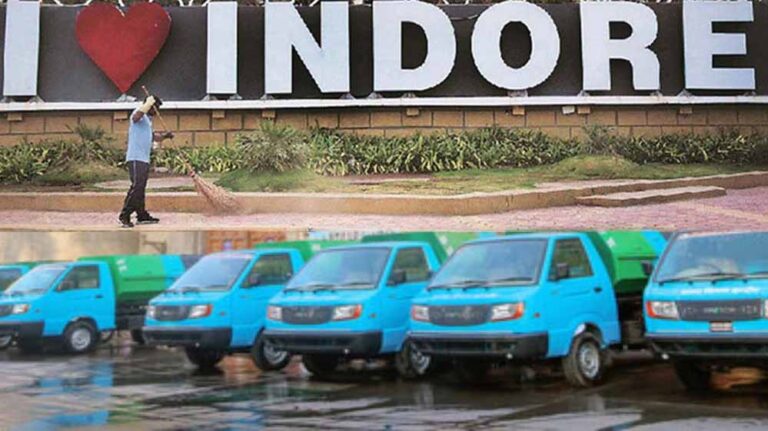 स्वच्छता में इंदौर की अंतरराष्ट्रीय पहचान, विदेशी प्रतिनिधियों को दी गई ट्रेनिंग स्वच्छता में इंदौर की अंतरराष्ट्रीय पहचान, विदेशी प्रतिनिधियों को दी गई ट्रेनिंग