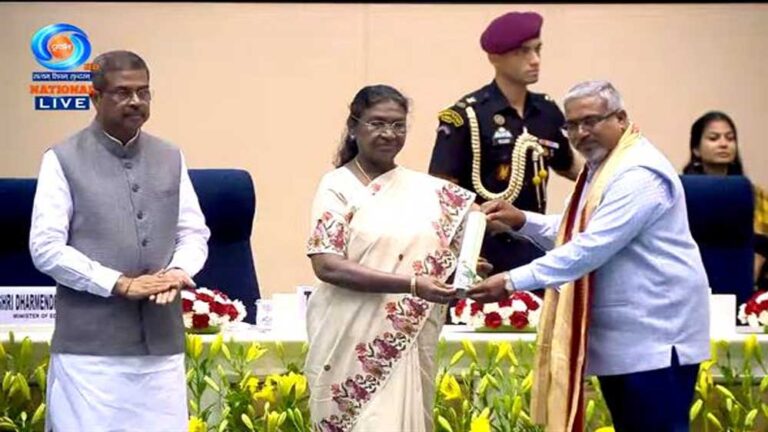 कौशल विकास मंत्री ने मालवीय को राष्ट्रीय शिक्षक पुरस्कार पर शुभकामनाएं दीं