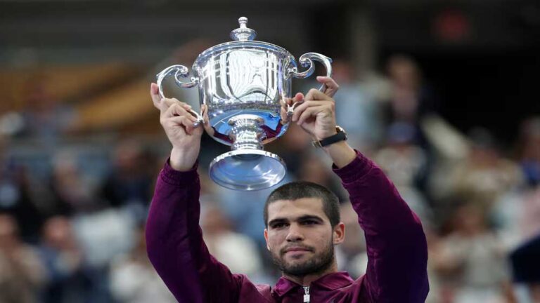 कार्लोस अल्कारेज का धमाका, सिनर को हराकर बने यूएस ओपन चैंपियन और दुनिया के नंबर-1 खिलाड़ी