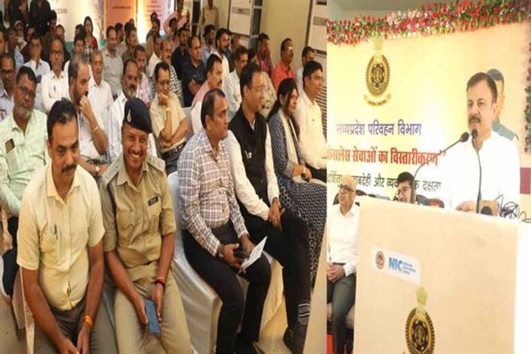 परिवहन विभाग डिजिटल प्लेटफार्म से नागरिकों को दे बेहतर सेवाएँ : परिवहन मंत्री श्री सिंह