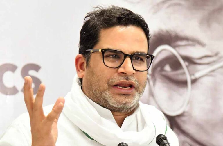 जानिए कैसे प्रशांत किशोर ने 3 साल में कमाए 241 करोड़ और चंदा में दिए 98 करोड़