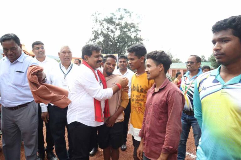 सुदूर वनांचल में शुरू हुआ बस्तर ओलंपिक 2025, उप मुख्यमंत्री शर्मा ने किया उद्घाटन