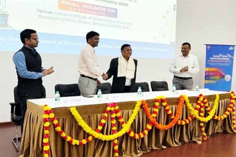 तकनीक और परंपरा के संगम से सिंहस्थ-2028 को मिलेगा स्मार्ट स्वरूप तकनीक और परंपरा के संगम से सिंहस्थ-2028 को मिलेगा स्मार्ट स्वरूप