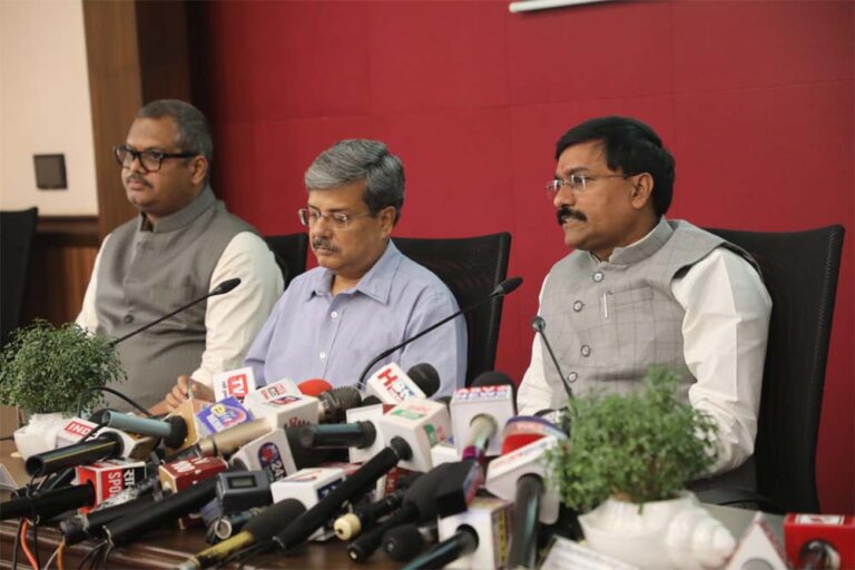 मध्यप्रदेश को विश्वस्तरीय पर्यटन केंद्र के रूप मे होगा स्थापित : राज्य मंत्री लोधी मध्यप्रदेश को विश्वस्तरीय पर्यटन केंद्र के रूप मे होगा स्थापित : राज्य मंत्री लोधी