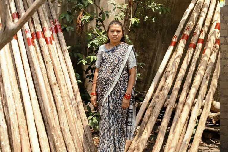 बिर्रा गांव की रश्मि अब 20 हजार महीने की कमाई से बनी आत्मनिर्भर महिला उद्यमी बिर्रा गांव की रश्मि अब 20 हजार महीने की कमाई से बनी आत्मनिर्भर महिला उद्यमी