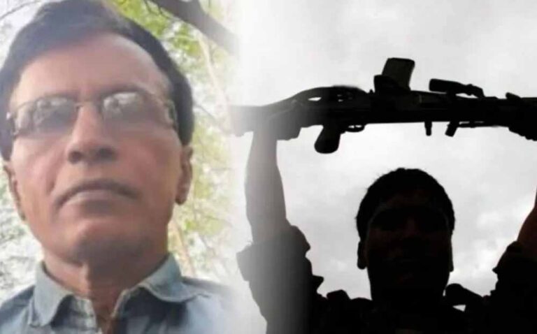 गढ़चिरौली में 1.5 करोड़ के इनामी नक्सली भूपति ने 60 साथियों के साथ आत्मसमर्पण किया गढ़चिरौली में 1.5 करोड़ के इनामी नक्सली भूपति ने 60 साथियों के साथ आत्मसमर्पण किया