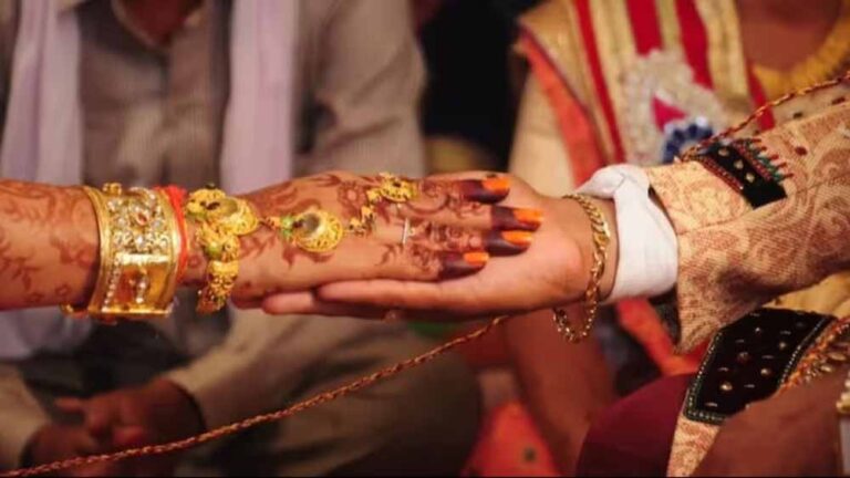 शादी की योजना बना रहे हैं? देवउठनी एकादशी के बाद नवंबर-दिसंबर में ये हैं सबसे शुभ तिथियां शादी की योजना बना रहे हैं? देवउठनी एकादशी के बाद नवंबर-दिसंबर में ये हैं सबसे शुभ तिथियां