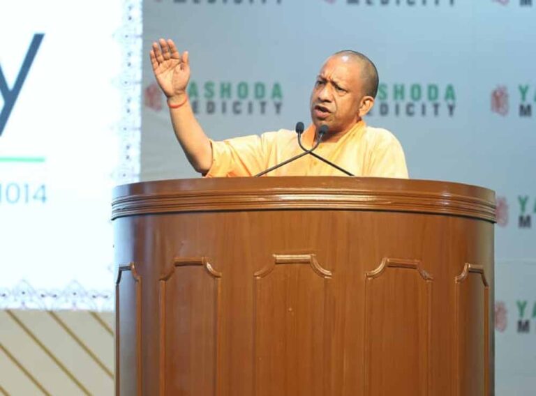 गाजियाबाद में यशोदा मेडिसिटी के लोकार्पण समारोह में सम्मिलित हुए मुख्यमंत्री योगी आदित्यनाथ