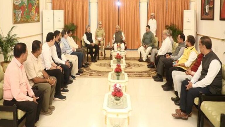 राजभवन लोक कल्याण का केंद्र बने: राज्यपाल पटेल ने प्रतिनिधि मंडल से मुलाकात में कही बात