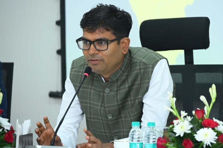 रायपुर में वित्त मंत्री का बयान – घटती GST दरों का फायदा जनता को मिलना चाहिए