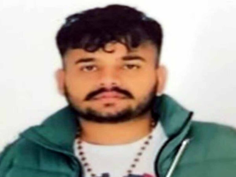 CBI की बड़ी कार्रवाई: लॉरेंस बिश्नोई गैंग का सदस्य अमेरिका से पकड़ा गया, भारत पहुंचते ही हिरासत में CBI की बड़ी कार्रवाई: लॉरेंस बिश्नोई गैंग का सदस्य अमेरिका से पकड़ा गया, भारत पहुंचते ही हिरासत में