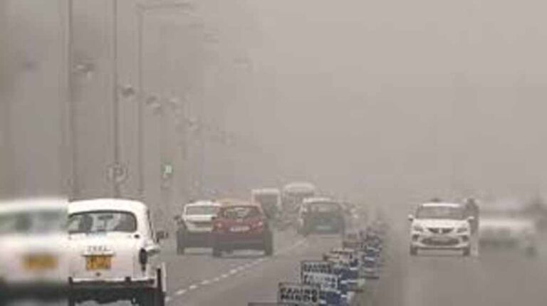 सांस लेना हुआ मुश्किल: प्रदूषण से मौतों का आंकड़ा चौंकाने वाला, नई रिपोर्ट में बड़े खुलासे