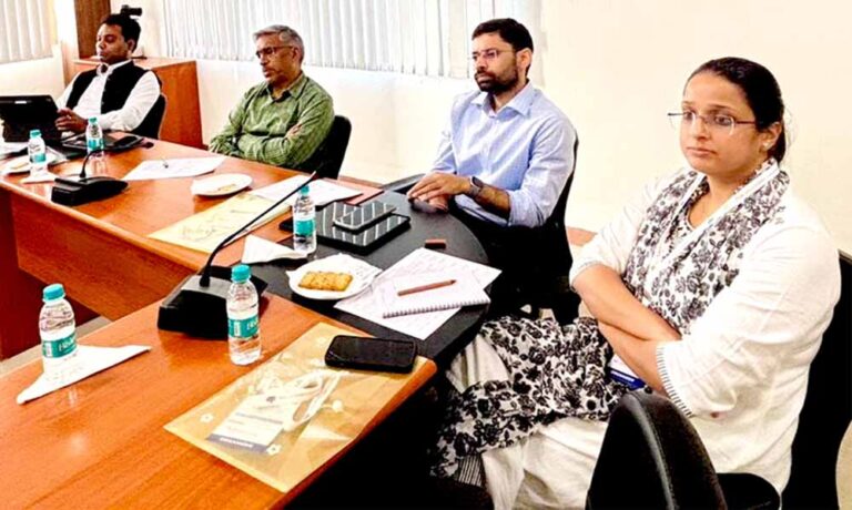 हैकाथॉन में दिखा परंपरा और प्रौद्योगिकी का अभिनव संगम हैकाथॉन में दिखा परंपरा और प्रौद्योगिकी का अभिनव संगम