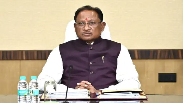 मरवाही में मुख्यमंत्री विष्णुदेव साय का दौरा, विधायक प्रणव मरपच्ची के परिवार से मुलाकात मरवाही में मुख्यमंत्री विष्णुदेव साय का दौरा, विधायक प्रणव मरपच्ची के परिवार से मुलाकात