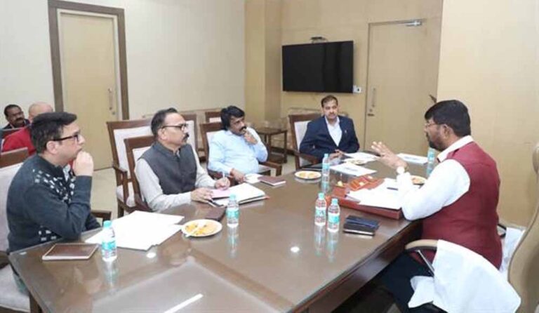 डॉ. भीमराव अंबेडकर कामधेनु योजना के प्रावधानों को बनायें और पारदर्शी : मंत्री पटेल डॉ. भीमराव अंबेडकर कामधेनु योजना के प्रावधानों को बनायें और पारदर्शी : मंत्री पटेल