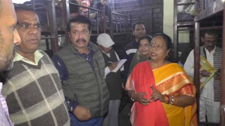 मालती राय का अचानक दौरा: रैन बसेरा की खामियाँ देख अधिकारियों को तुरंत कार्रवाई के आदेश