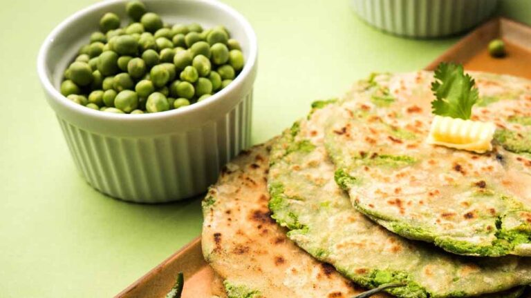 मटर का पराठा: स्वाद और सेहत से भरपूर ब्रेकफास्ट, जानें आसान रेसिपी