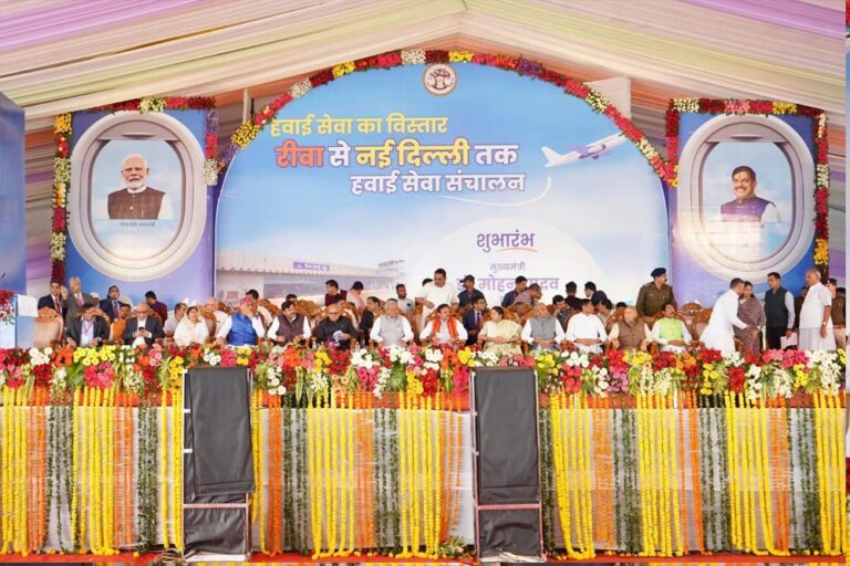 आज से रीवा-दिल्ली फ्लाइट शुरू, सीएम बोले – विंध्य की प्रगति अब आसमान छू रही है