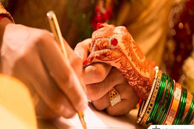 शादी के बाद अपराध रोकने के लिए सख्ती: एमपी में हर विवाह का होगा रजिस्ट्रेशन जरूरी शादी के बाद अपराध रोकने के लिए सख्ती: एमपी में हर विवाह का होगा रजिस्ट्रेशन जरूरी