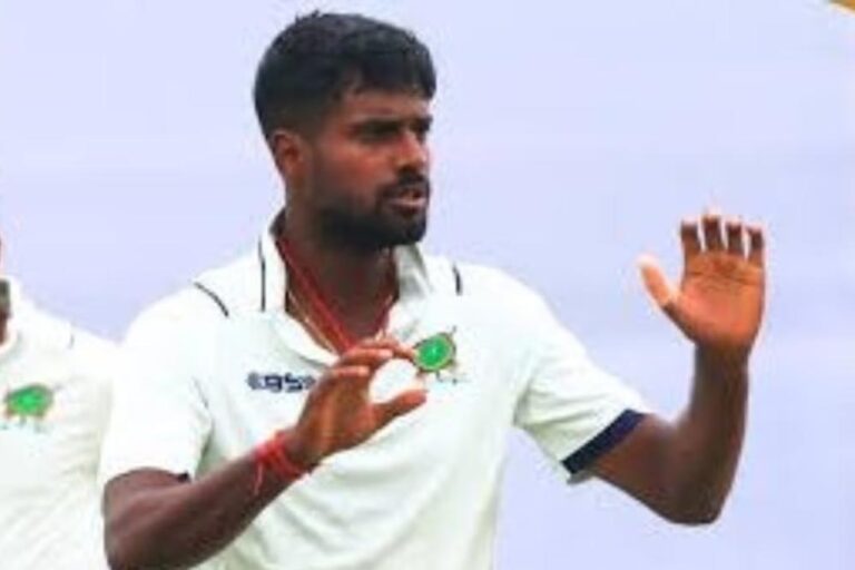 6,6,6,6… आकाश कुमार चौधरी की तूफ़ानी बल्लेबाज़ी, फर्स्ट क्लास में सबसे तेज फिफ्टी 6,6,6,6… आकाश कुमार चौधरी की तूफ़ानी बल्लेबाज़ी, फर्स्ट क्लास में सबसे तेज फिफ्टी