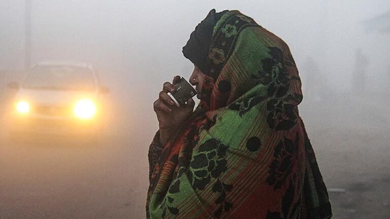 इंदौर और भोपाल सहित 23 जिलों में शीतलहर का अलर्ट, न्यूनतम तापमान 7° तक गिरा इंदौर और भोपाल सहित 23 जिलों में शीतलहर का अलर्ट, न्यूनतम तापमान 7° तक गिरा