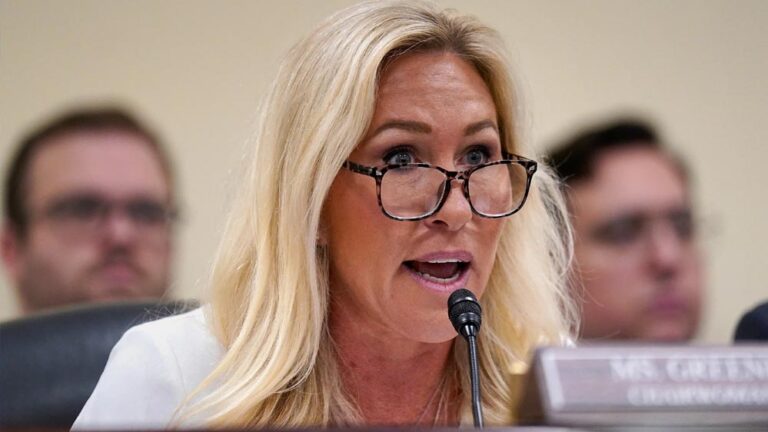 H-1B वीजाधारकों की मुश्किल बढ़ी: अमेरिकी विधेयक स्वदेश वापसी और नागरिकता का रास्ता भी प्रभावित करेगा