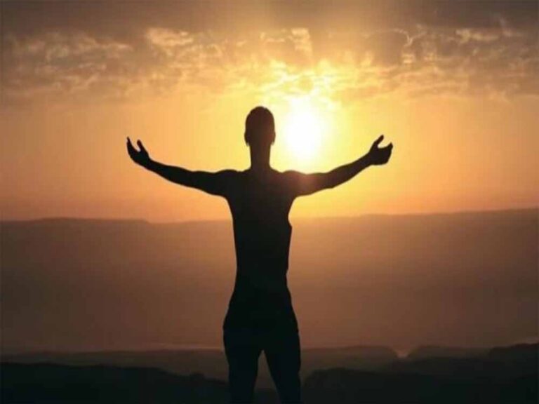 संकट में भी बने रहें मजबूत: इन बातों का रखें ध्यान