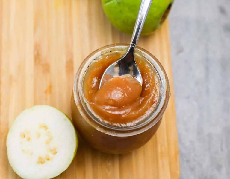 सर्दियां खत्म होने से पहले ट्राई करें अमरूद जैम, खट्टा-मीठा स्वाद दिल जीत लेगा