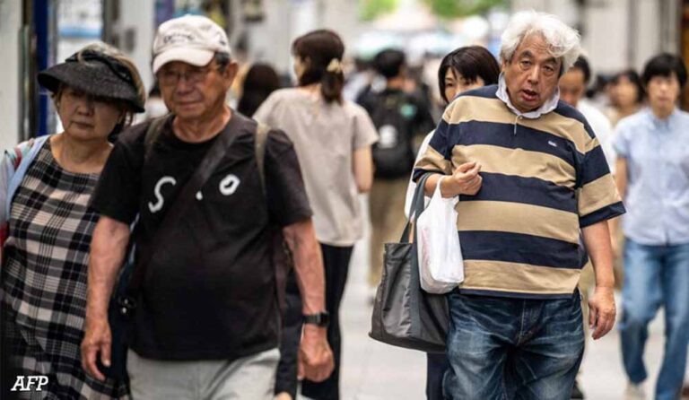 दुनियाभर में 100+ उम्र के बुजुर्ग: जापान नंबर-1, भारत की क्या स्थिति? जानें टॉप 5 देश दुनियाभर में 100+ उम्र के बुजुर्ग: जापान नंबर-1, भारत की क्या स्थिति? जानें टॉप 5 देश