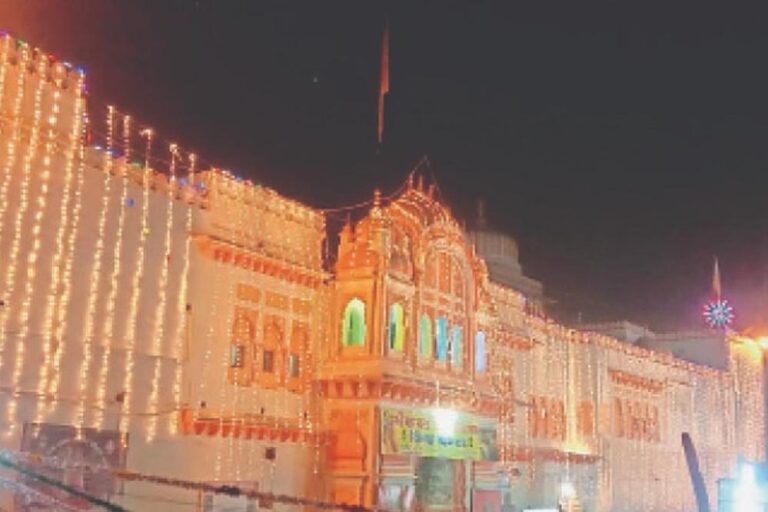 चार दिन के महोत्सव में ओरछा में फोर व्हीलर प्रवेश बंद, चार जगह बनाई गई पार्किंग