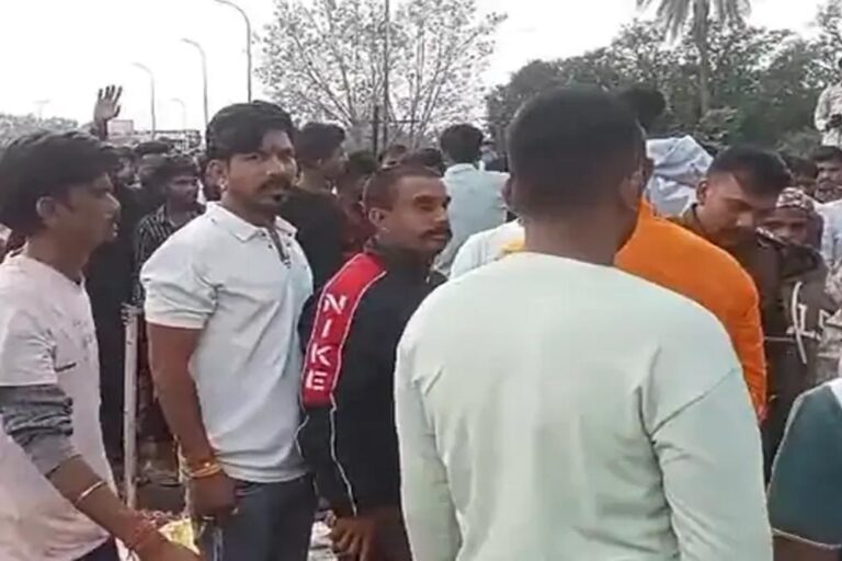 मध्य प्रदेश के महू में बजरंग दल ने शादी में गोमांस पकाने की तैयारी रोक दी